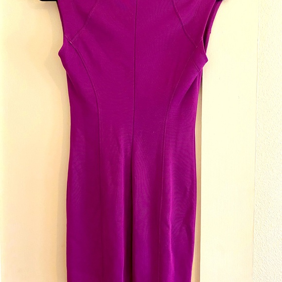 Moschino Magenta fitted dress - Picture 3 of 4